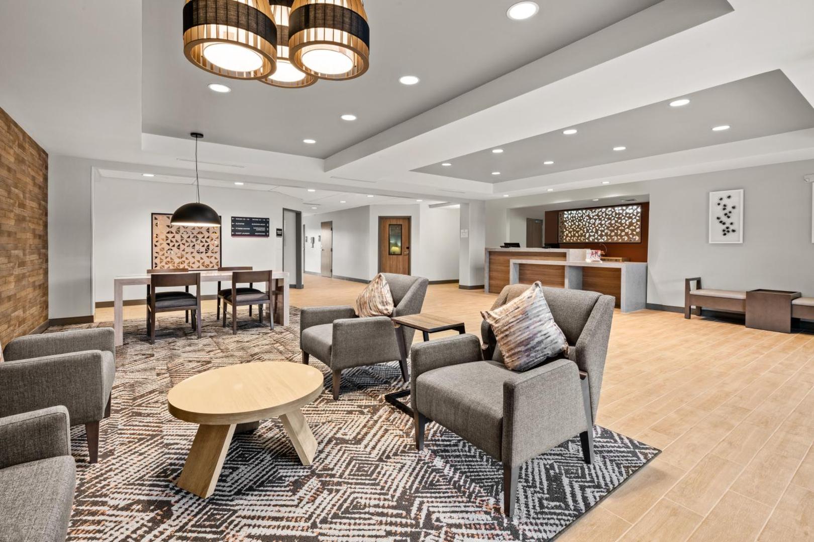 IHG Candlewood Suites Sumner