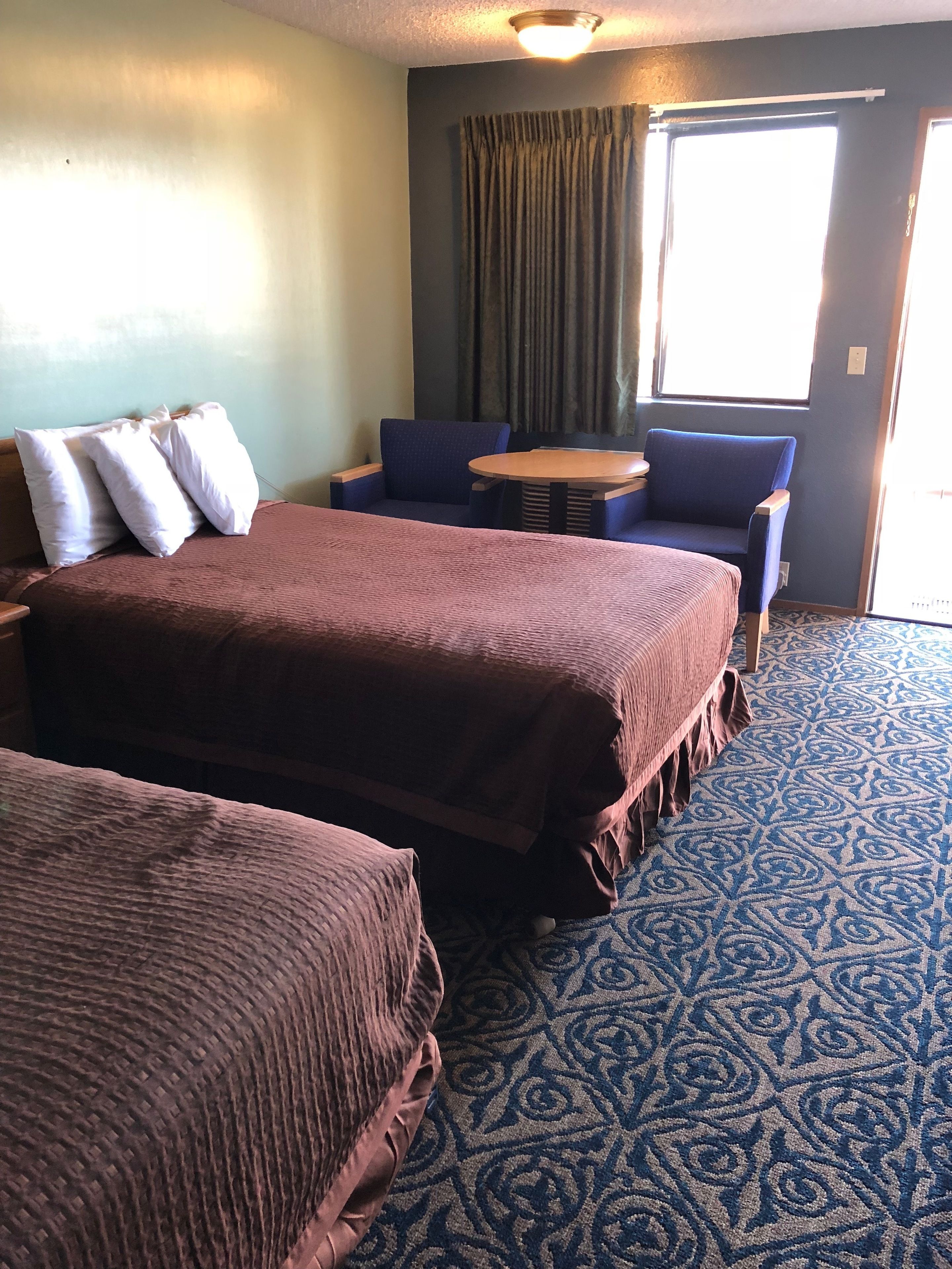 Sumner Motor Inn