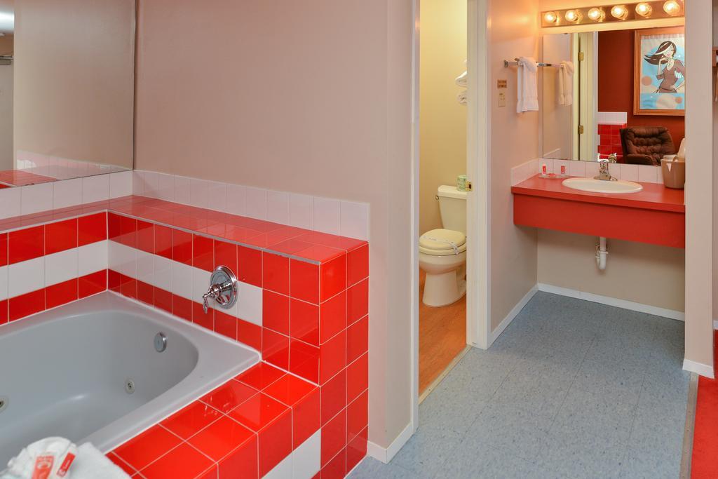 Economy Stay & Suites Tacoma
