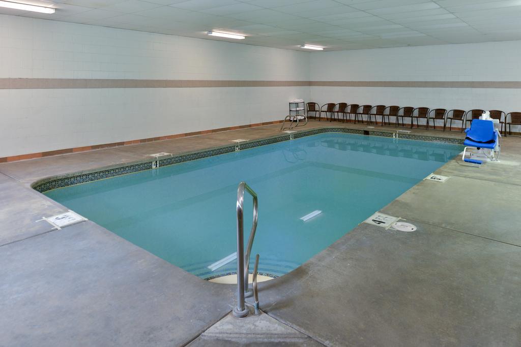 Economy Stay & Suites Tacoma