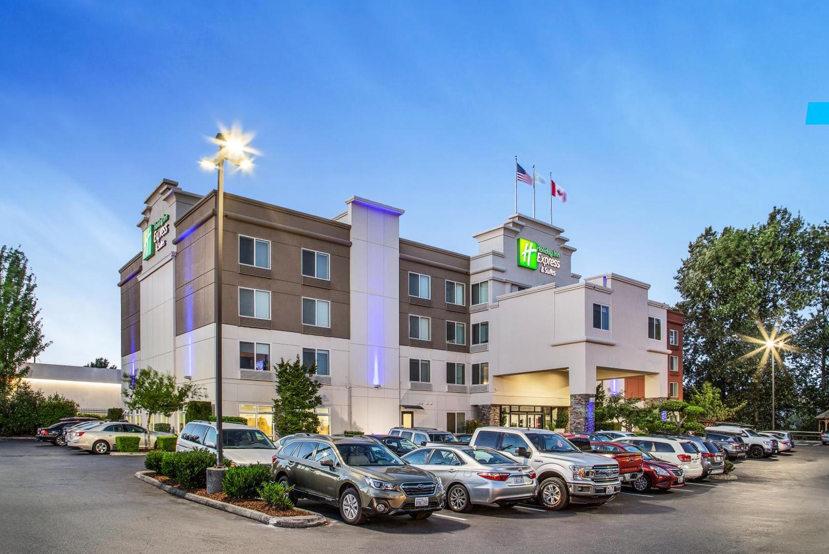 Holiday Inn Express & Suites Tacoma
