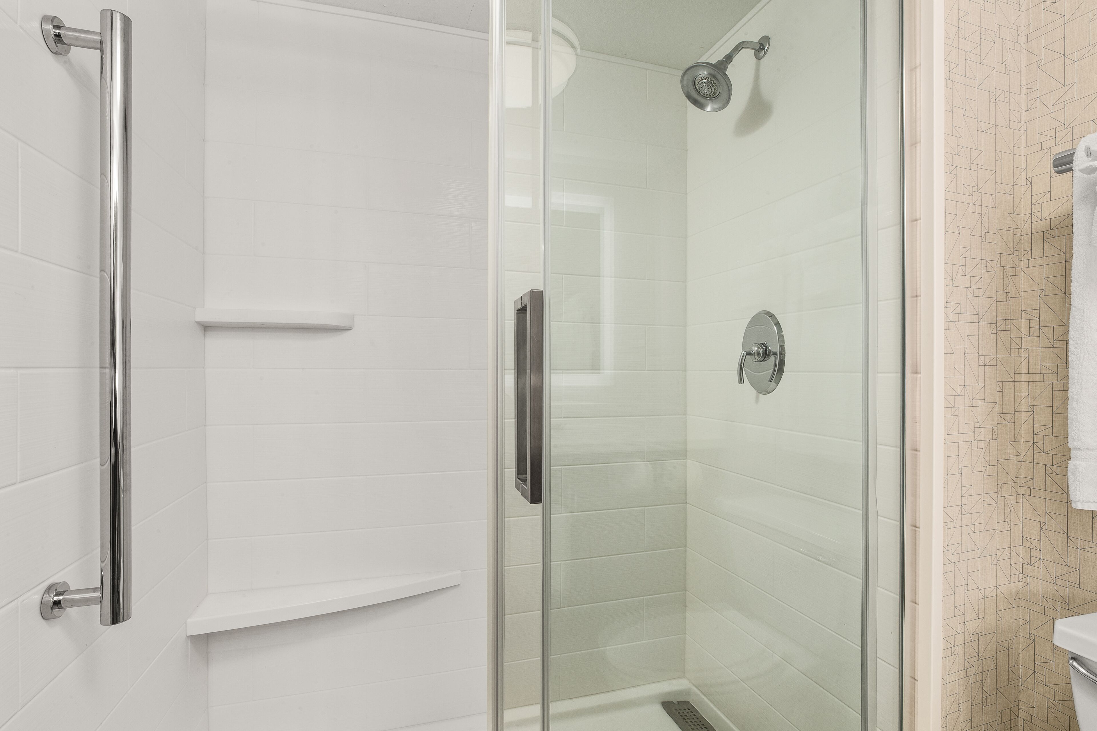 Holiday Inn Express & Suites Tacoma