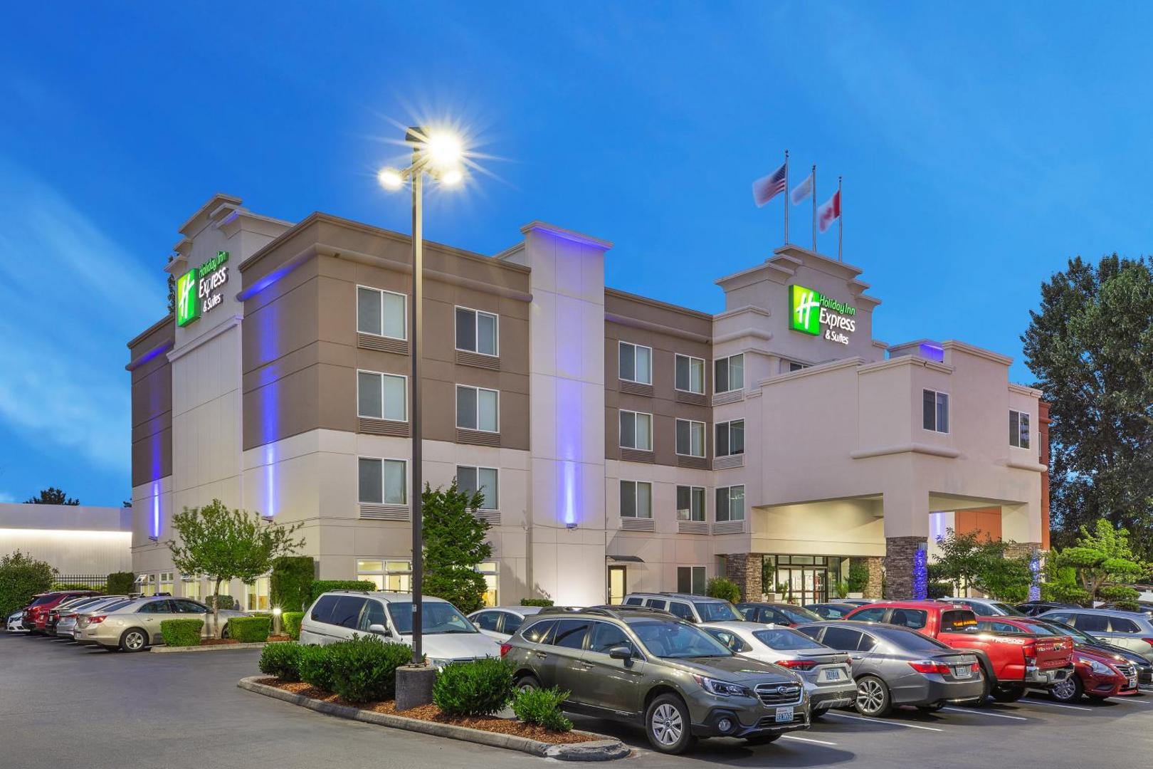 Holiday Inn Express & Suites Tacoma