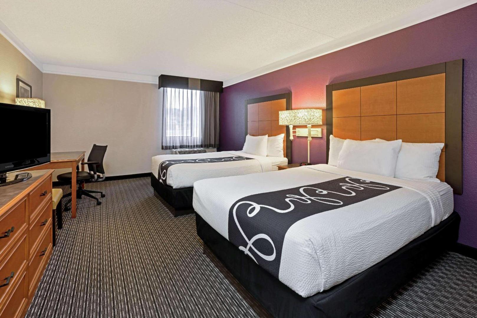 La Quinta Inn & Suites by Wyndham Tacoma - Seattle