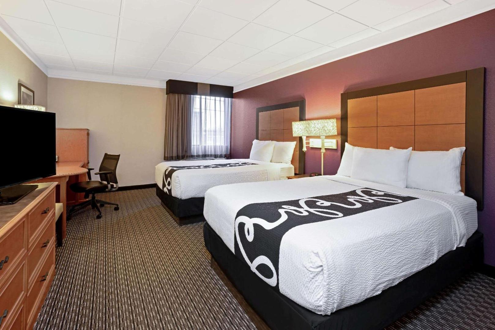 La Quinta Inn & Suites by Wyndham Tacoma - Seattle
