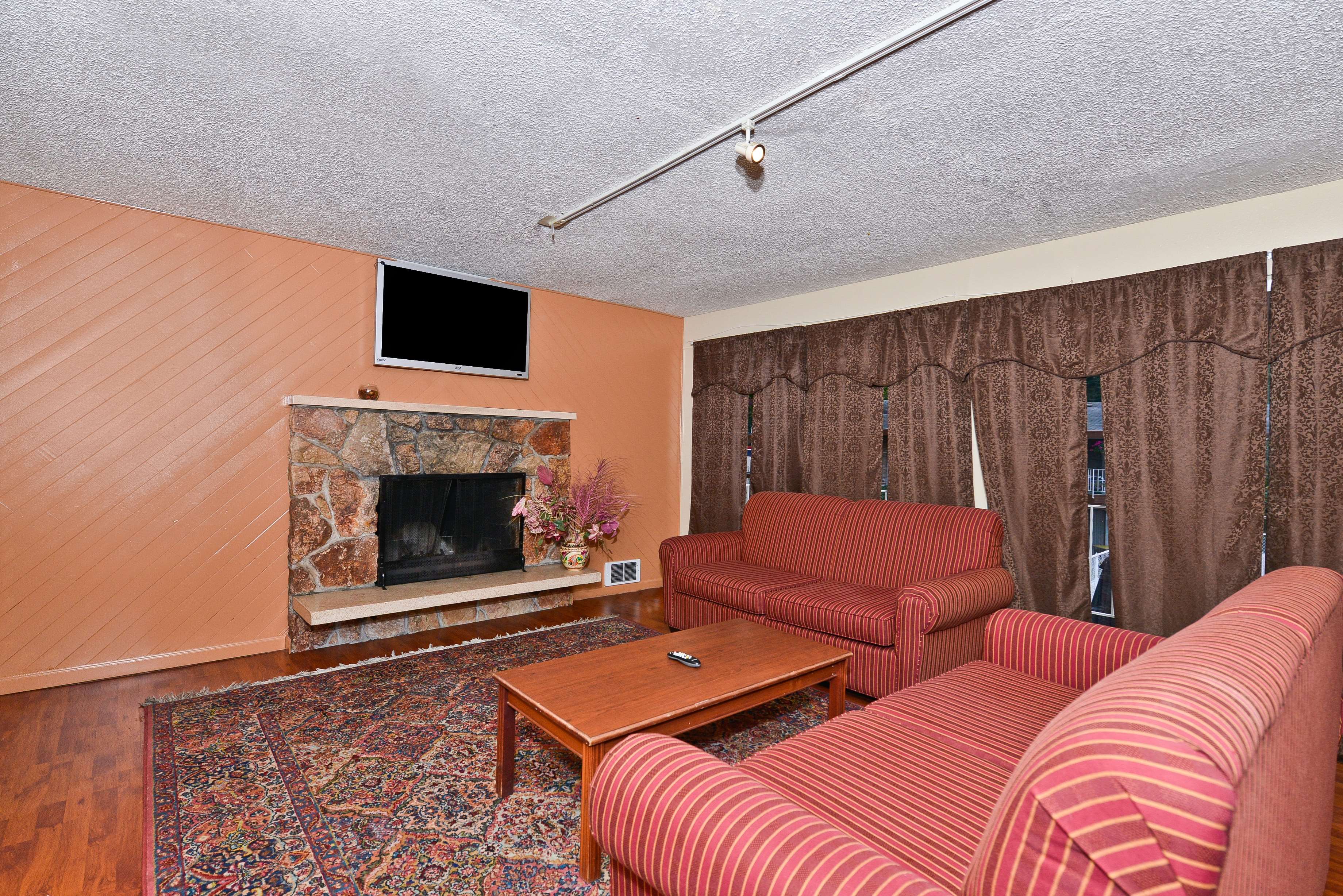 Sunrise Garden Suites