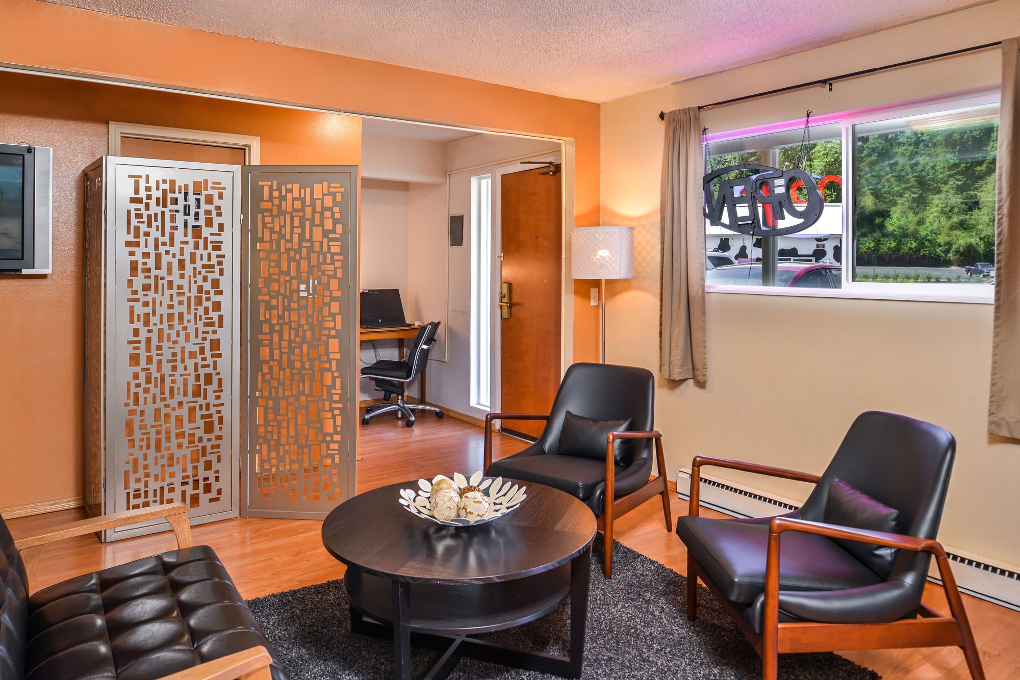 Sunrise Garden Suites