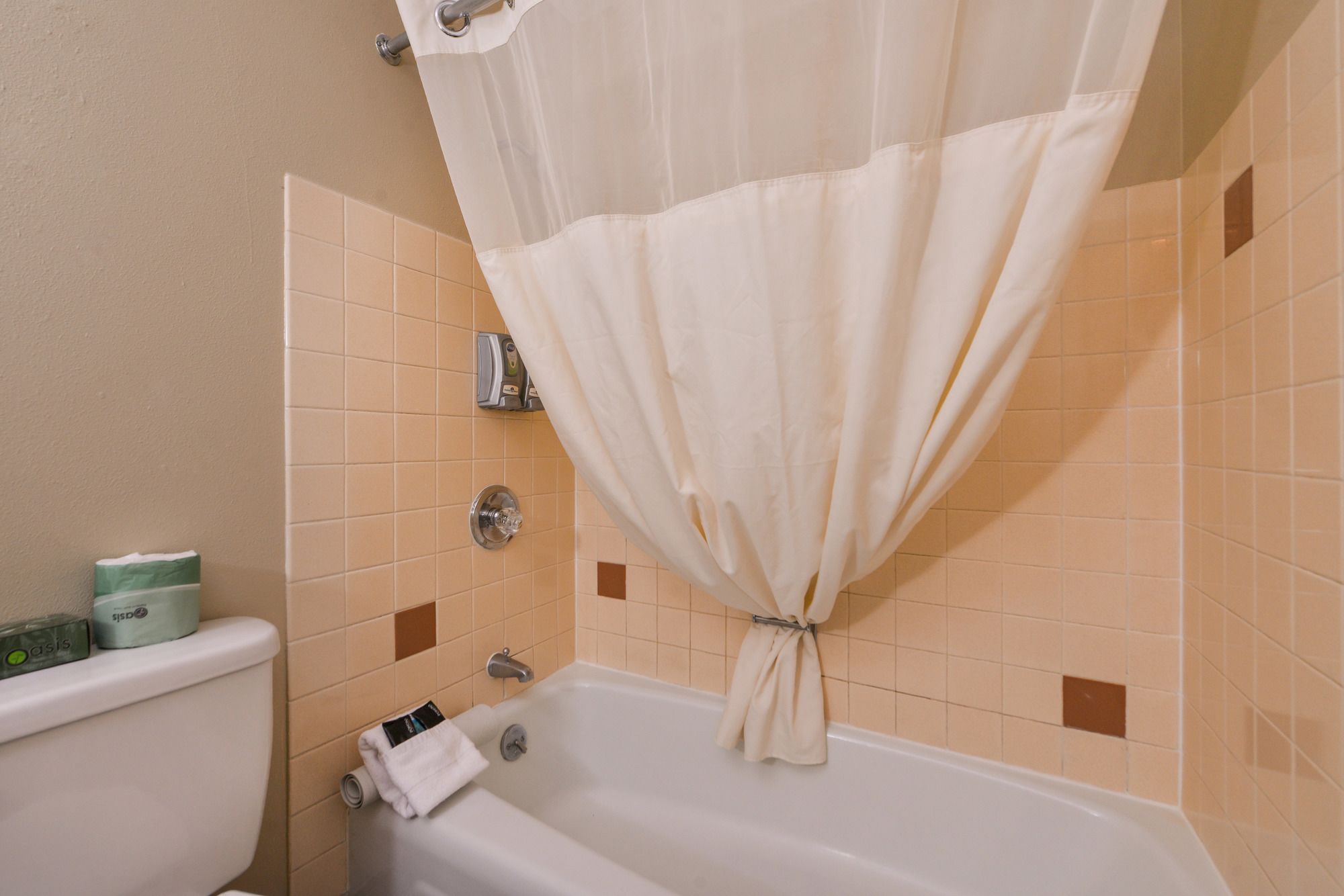 Sunrise Garden Suites