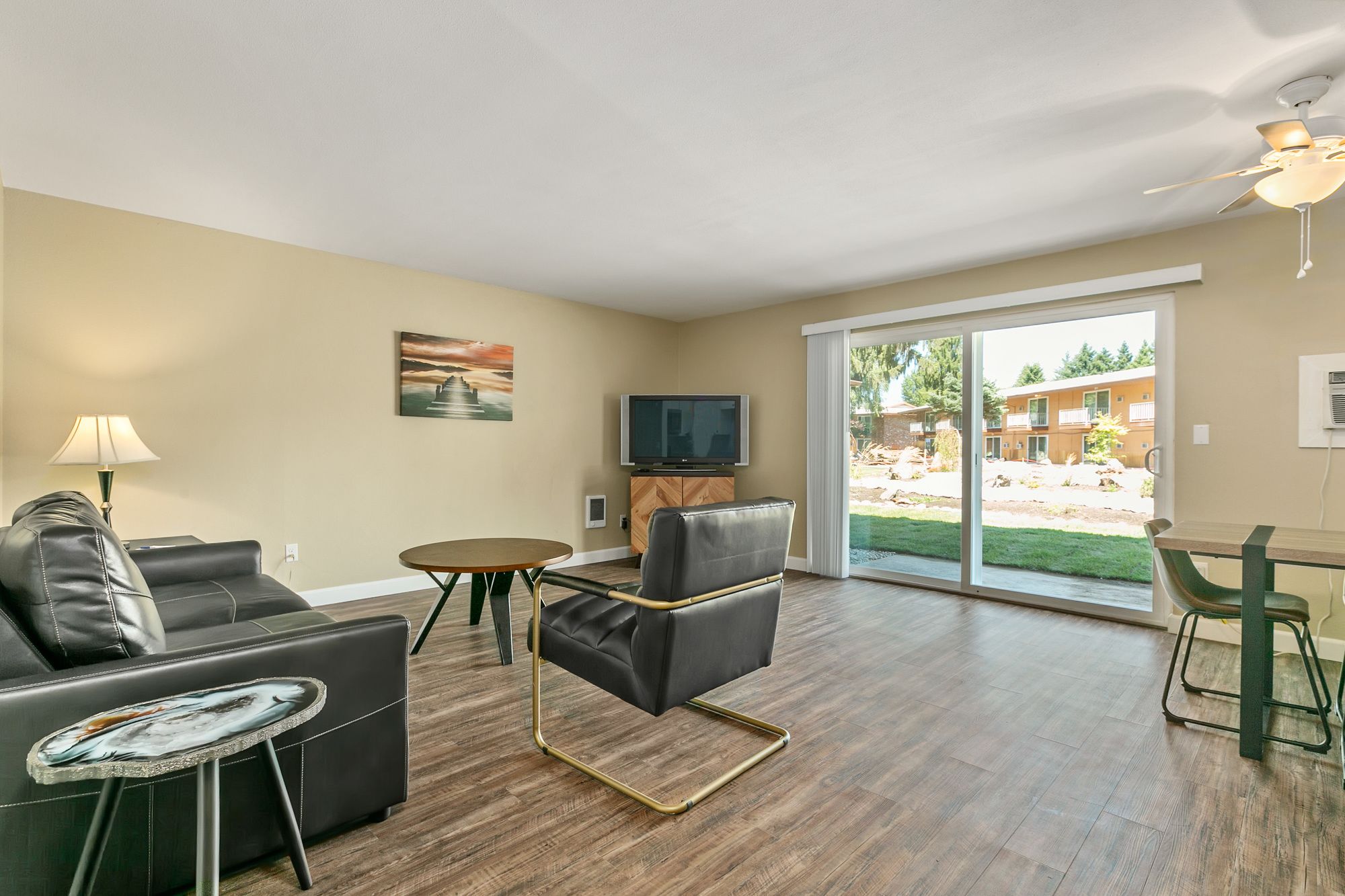 Sunrise Garden Suites