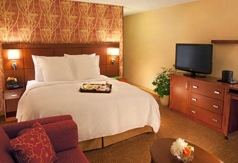 Courtyard by Marriott Seattle Southcenter