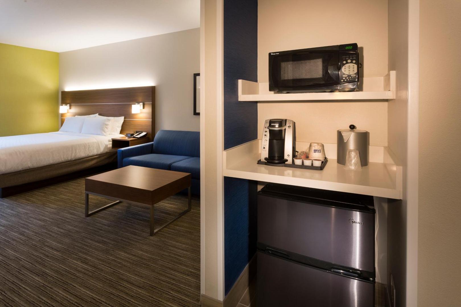 Holiday Inn Express And Suites Seattle South Tukwila
