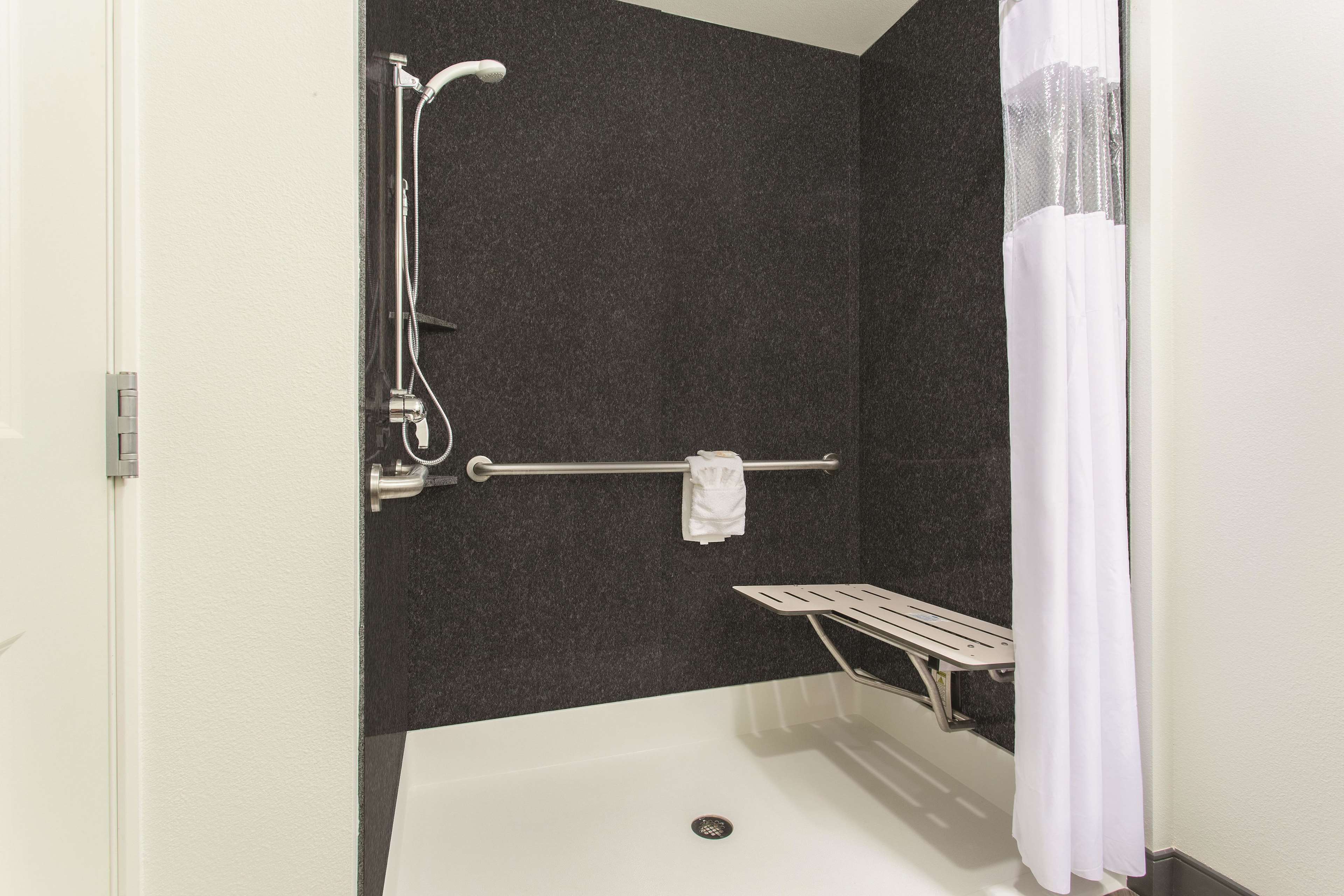 La Quinta Inn & Suites by Wyndham Tumwater - Olympia