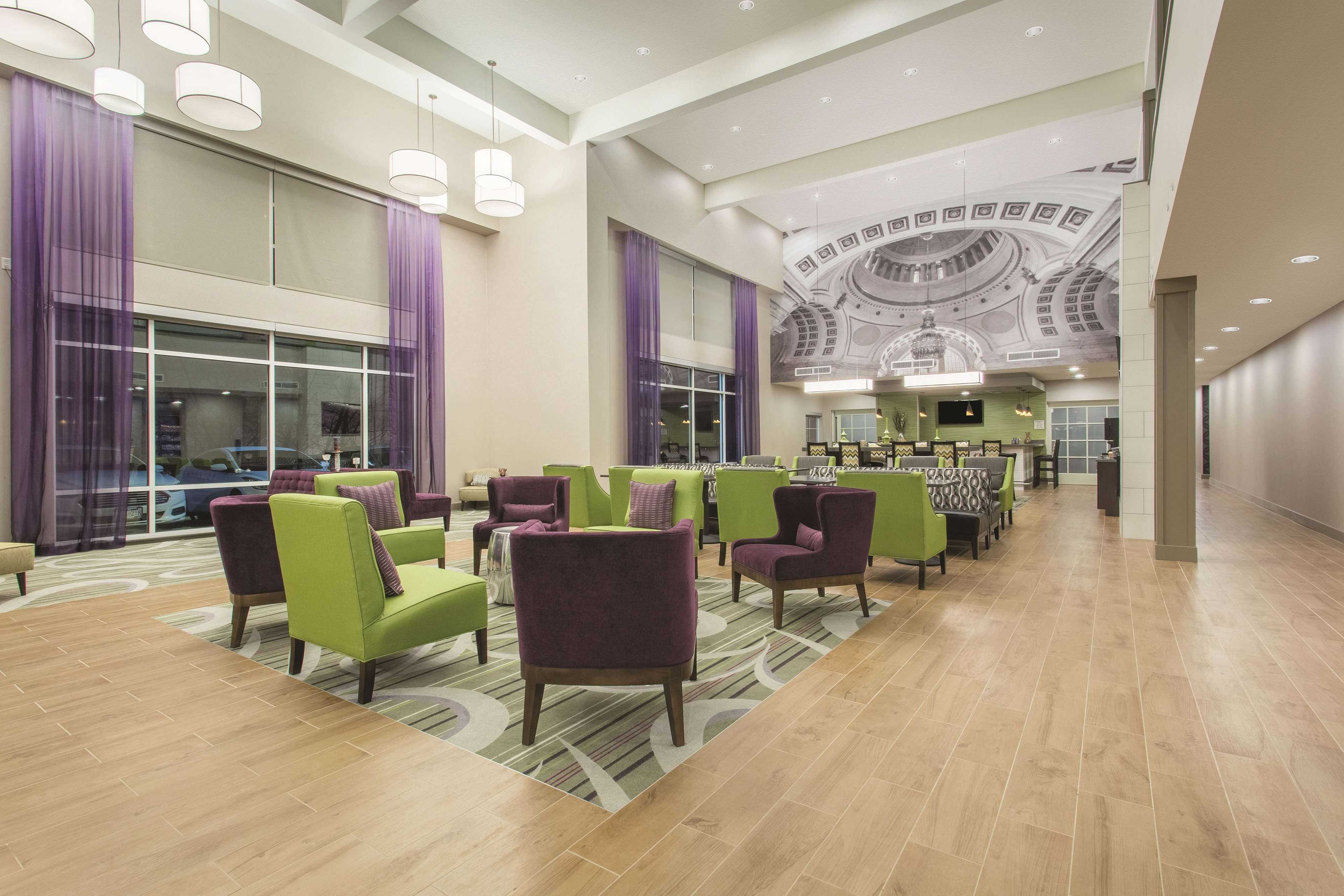 La Quinta Inn & Suites by Wyndham Tumwater - Olympia