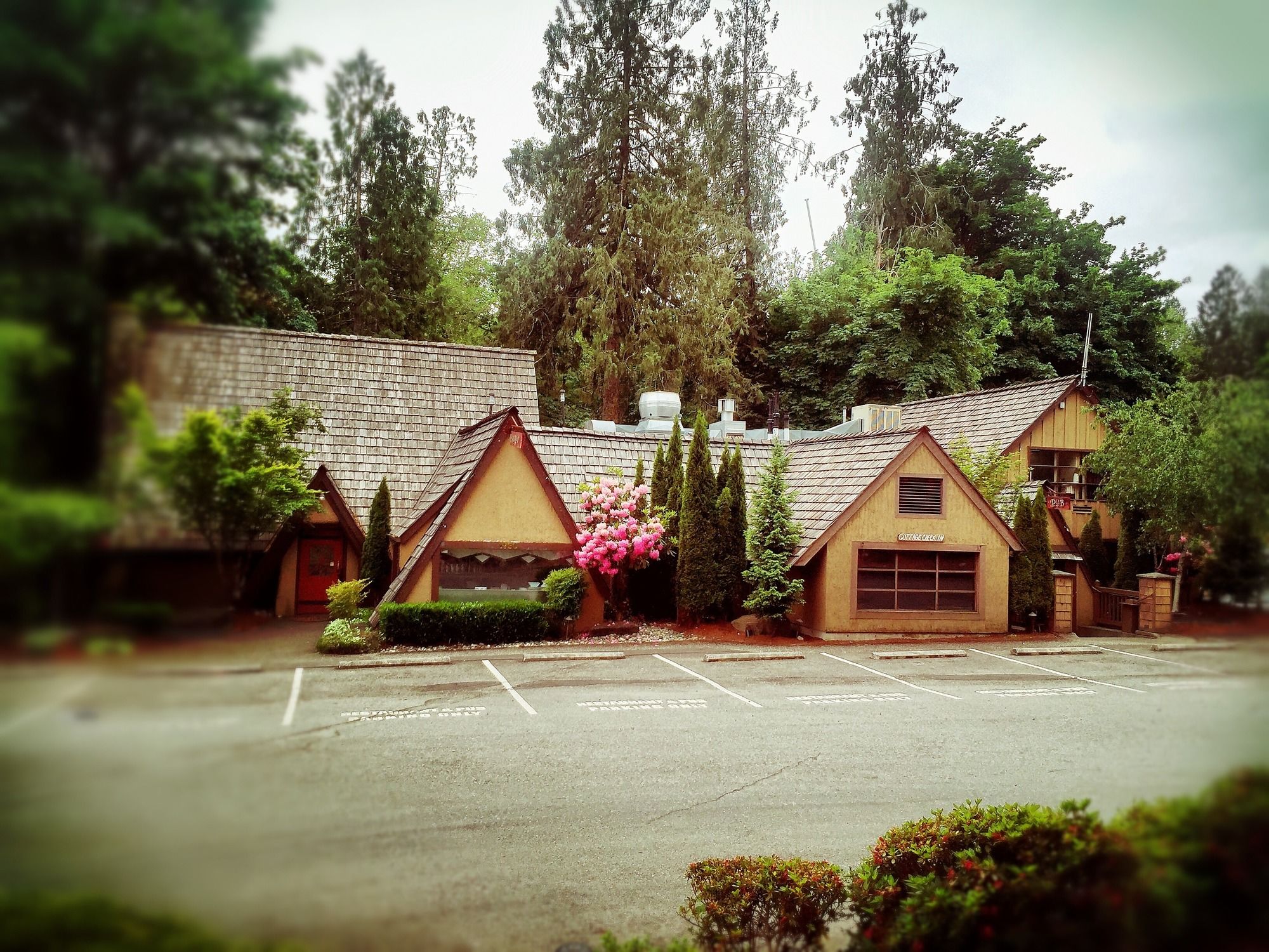 Robin Hood Village Resort