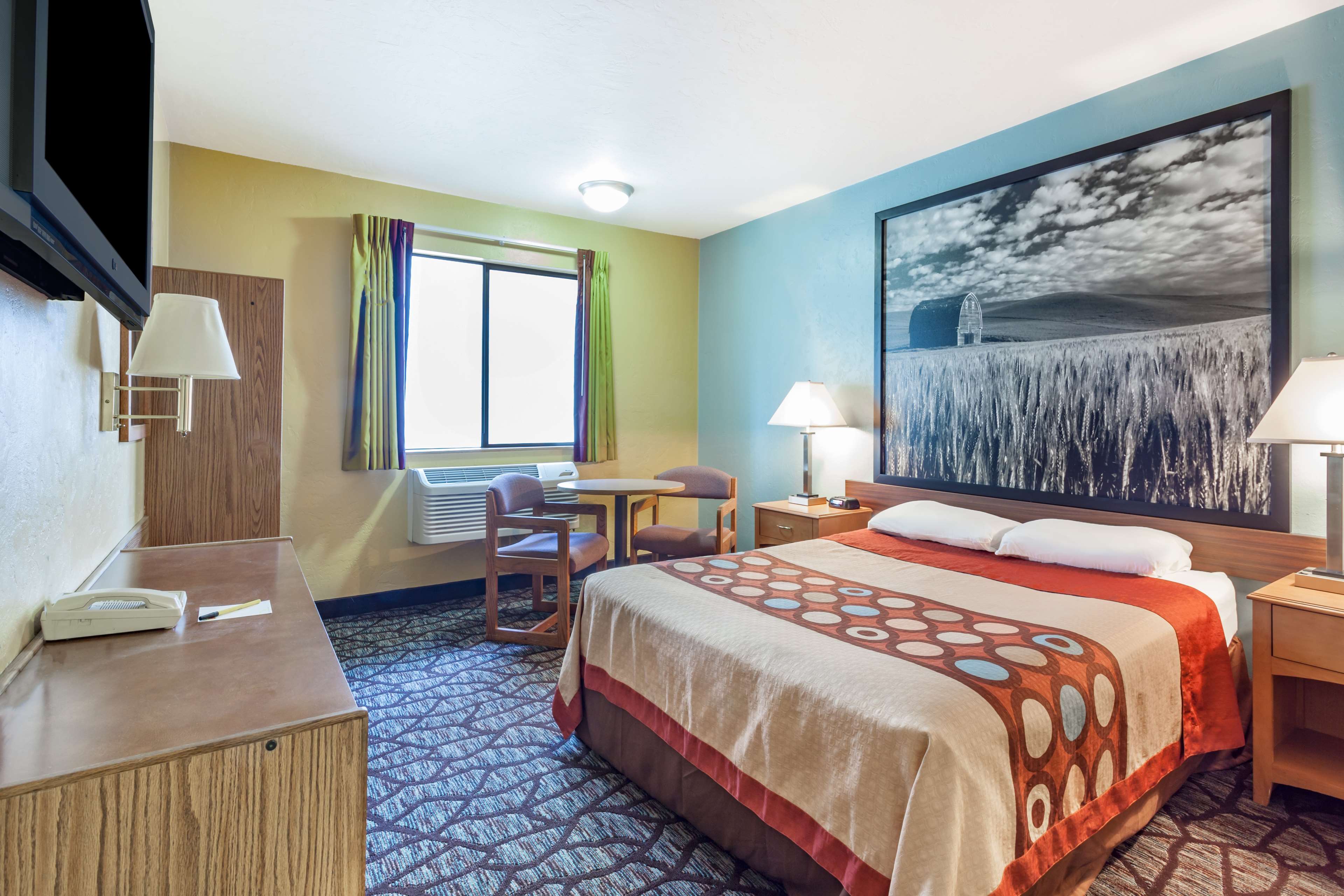 Super 8 by Wyndham Union Gap Yakima Area