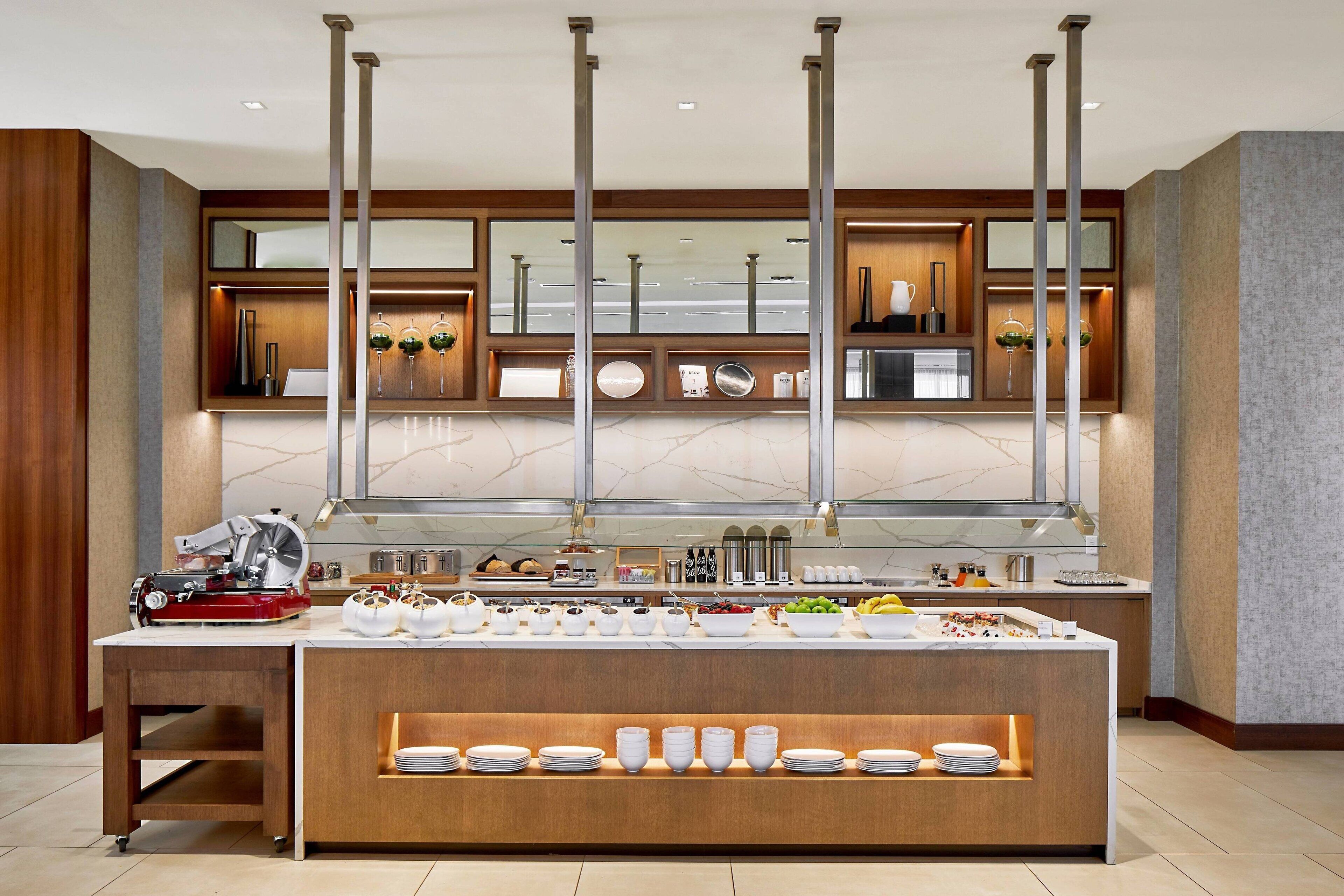 AC Hotel by Marriott Vancouver Waterfront