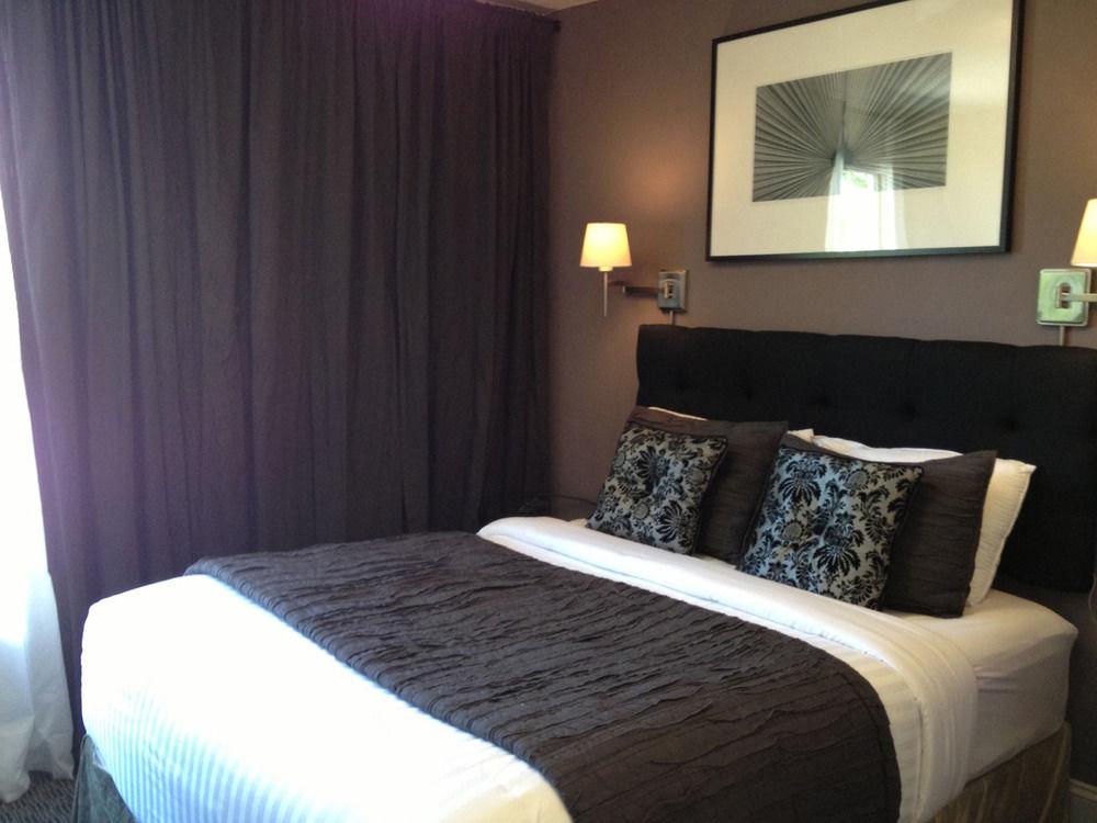 Camas Hotel