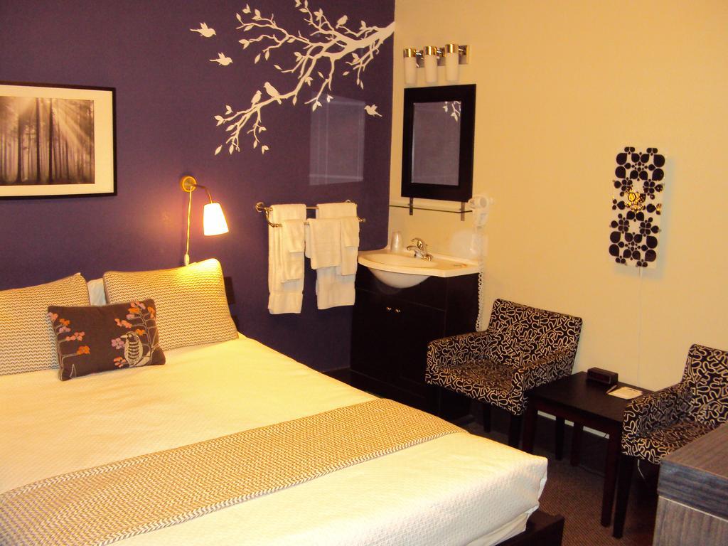 Camas Hotel