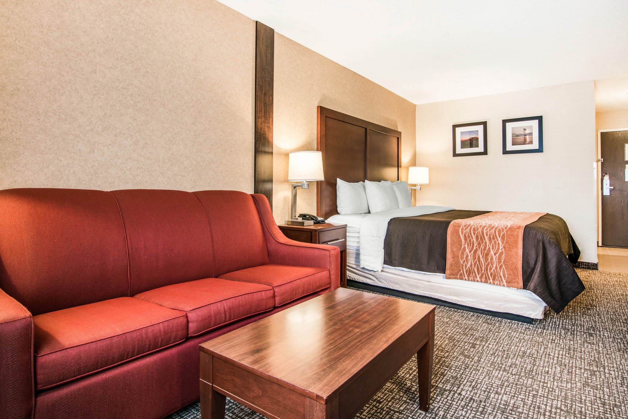 Comfort Inn & Suites Vancouver Downtown City Center