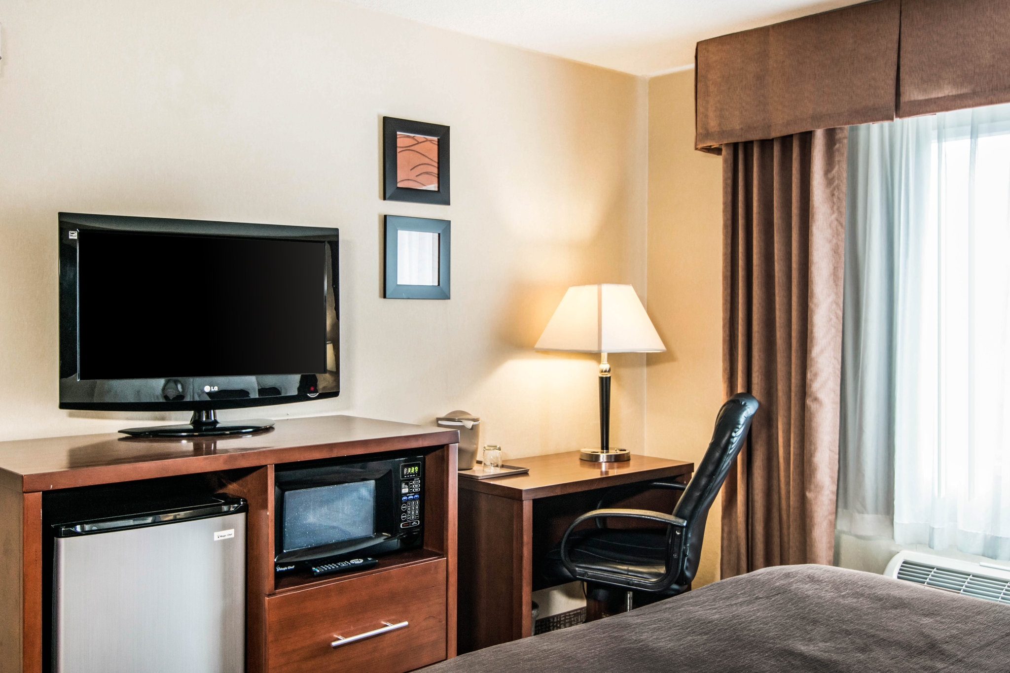 Comfort Inn & Suites Vancouver Downtown City Center