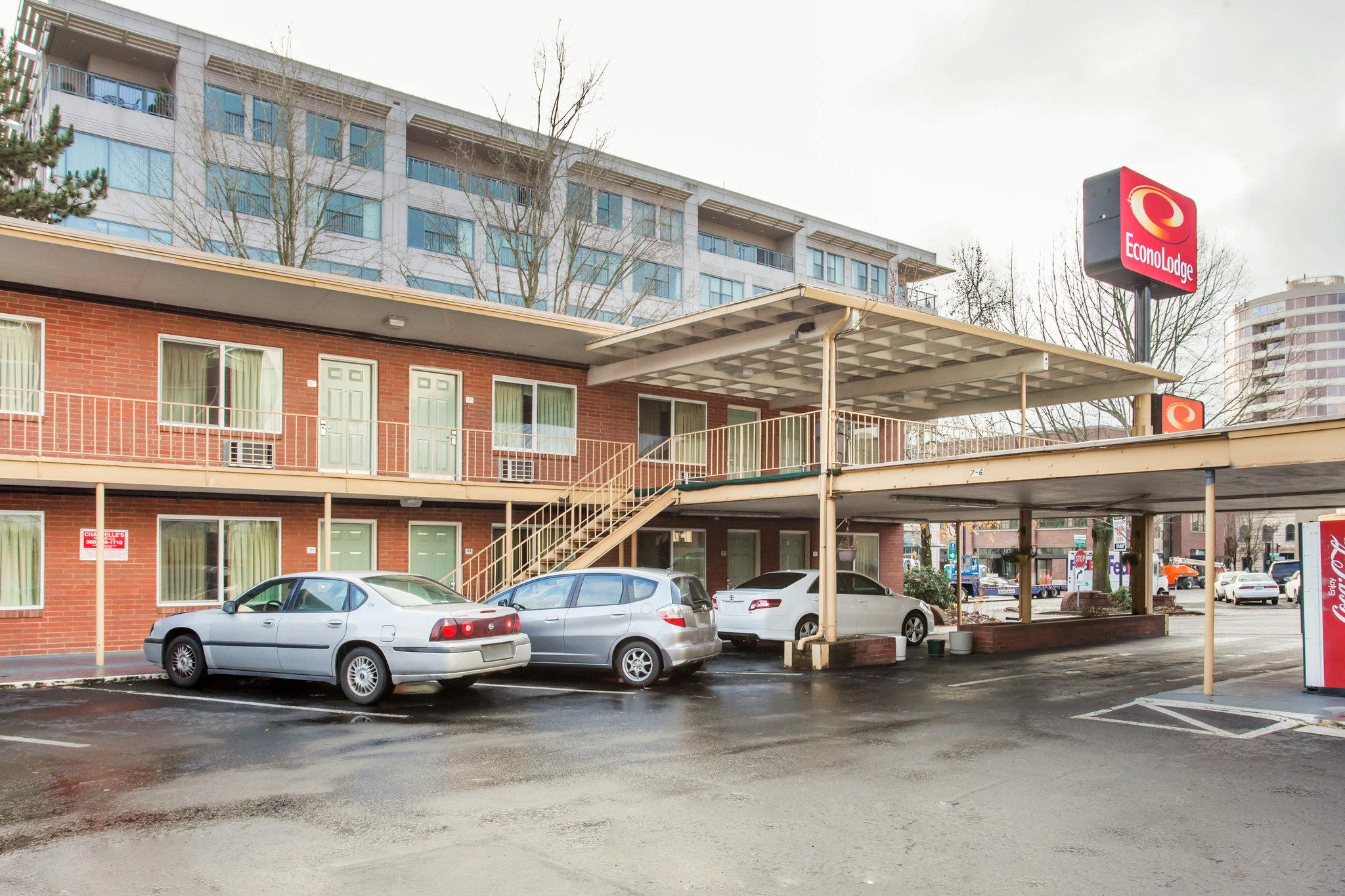 Studio6 Suites Vancouver, WA - Waterfront