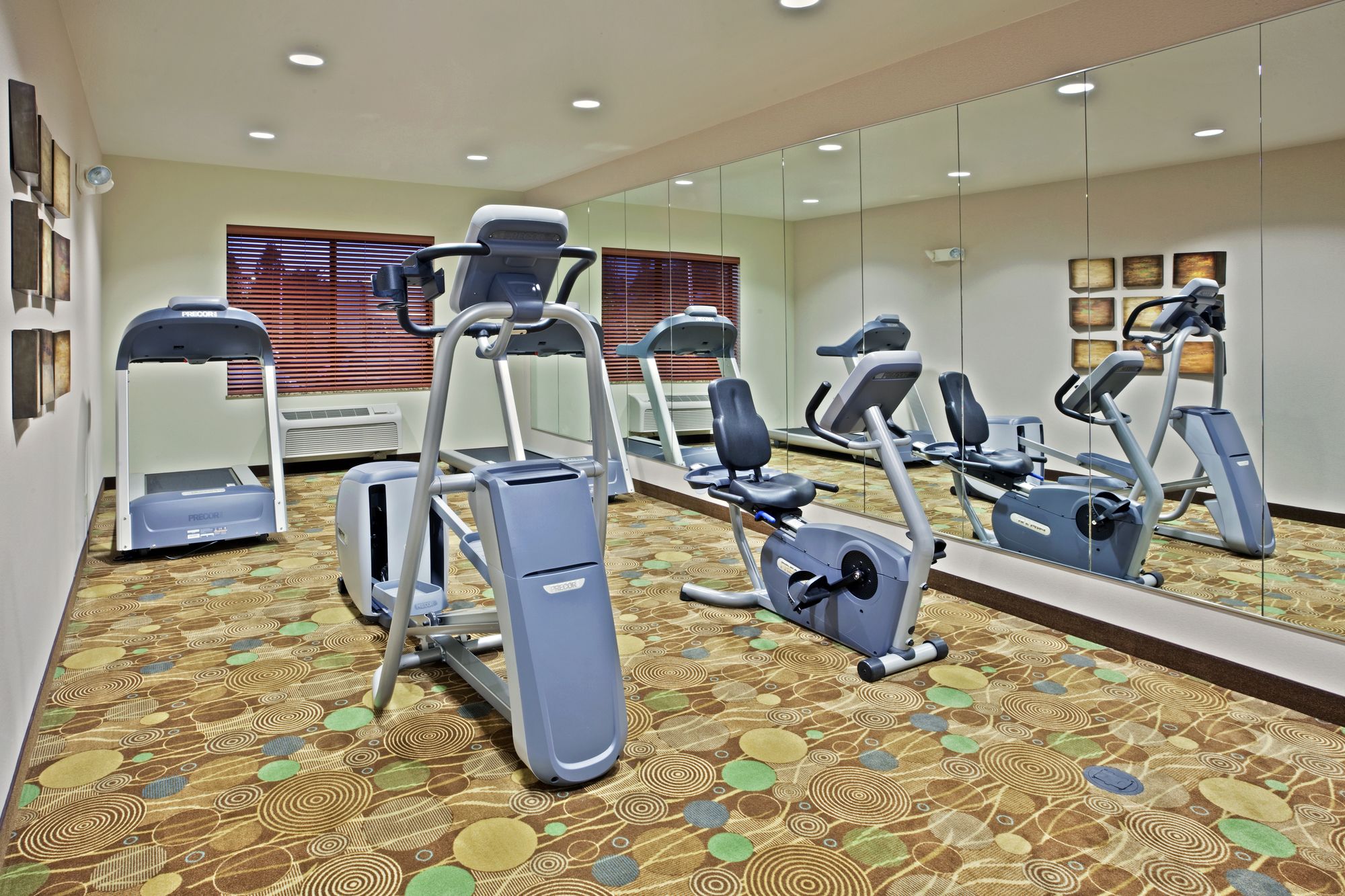 Holiday Inn Express Hotel & Suites Vancouver Mall/Portland Area