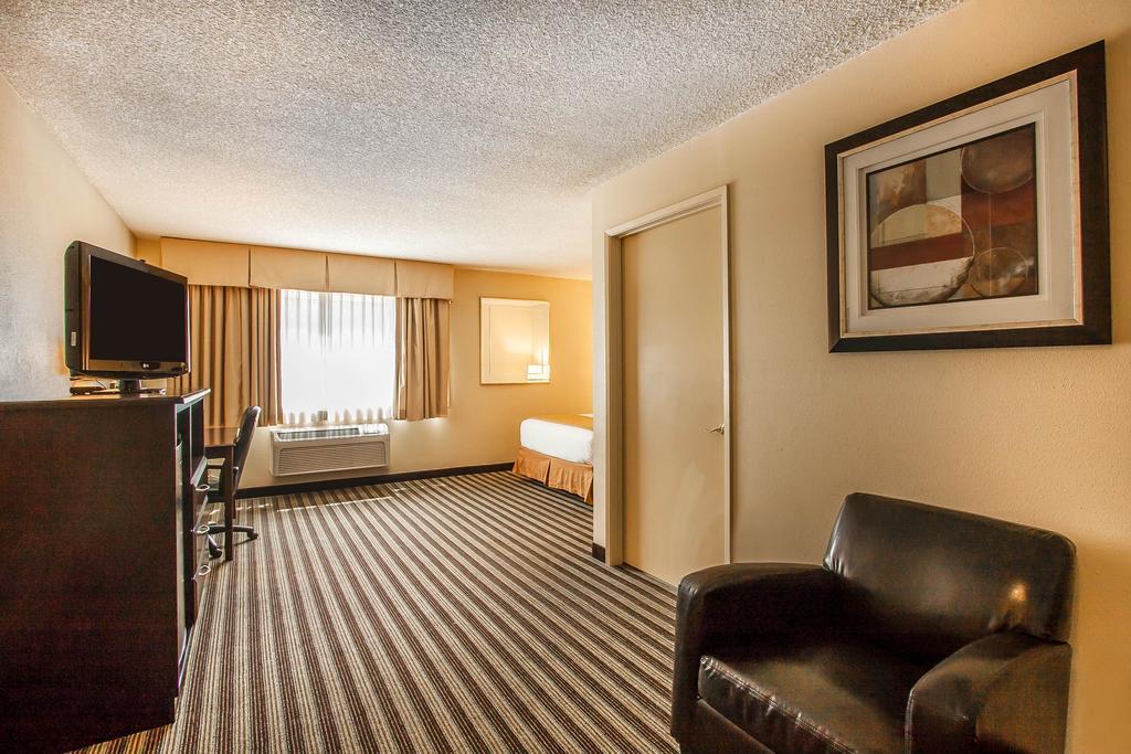 Quality Inn & Suites