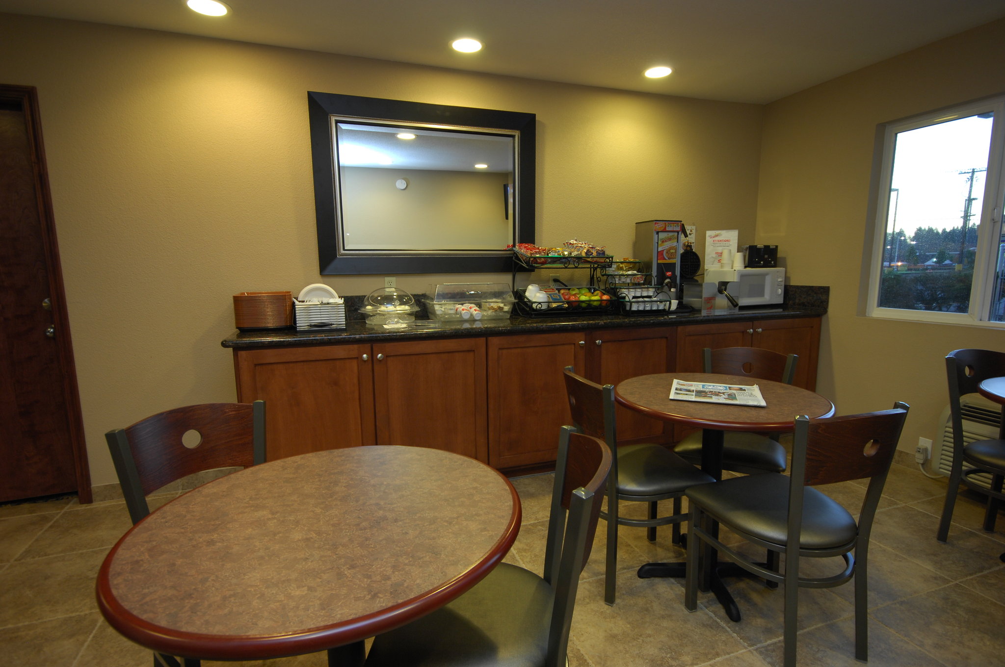 Red Lion Inn & Suites Vancouver