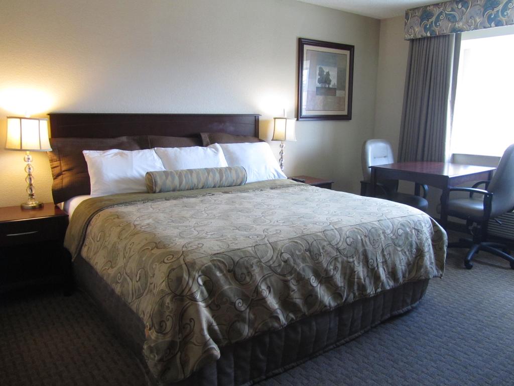 Red Lion Inn & Suites Vancouver