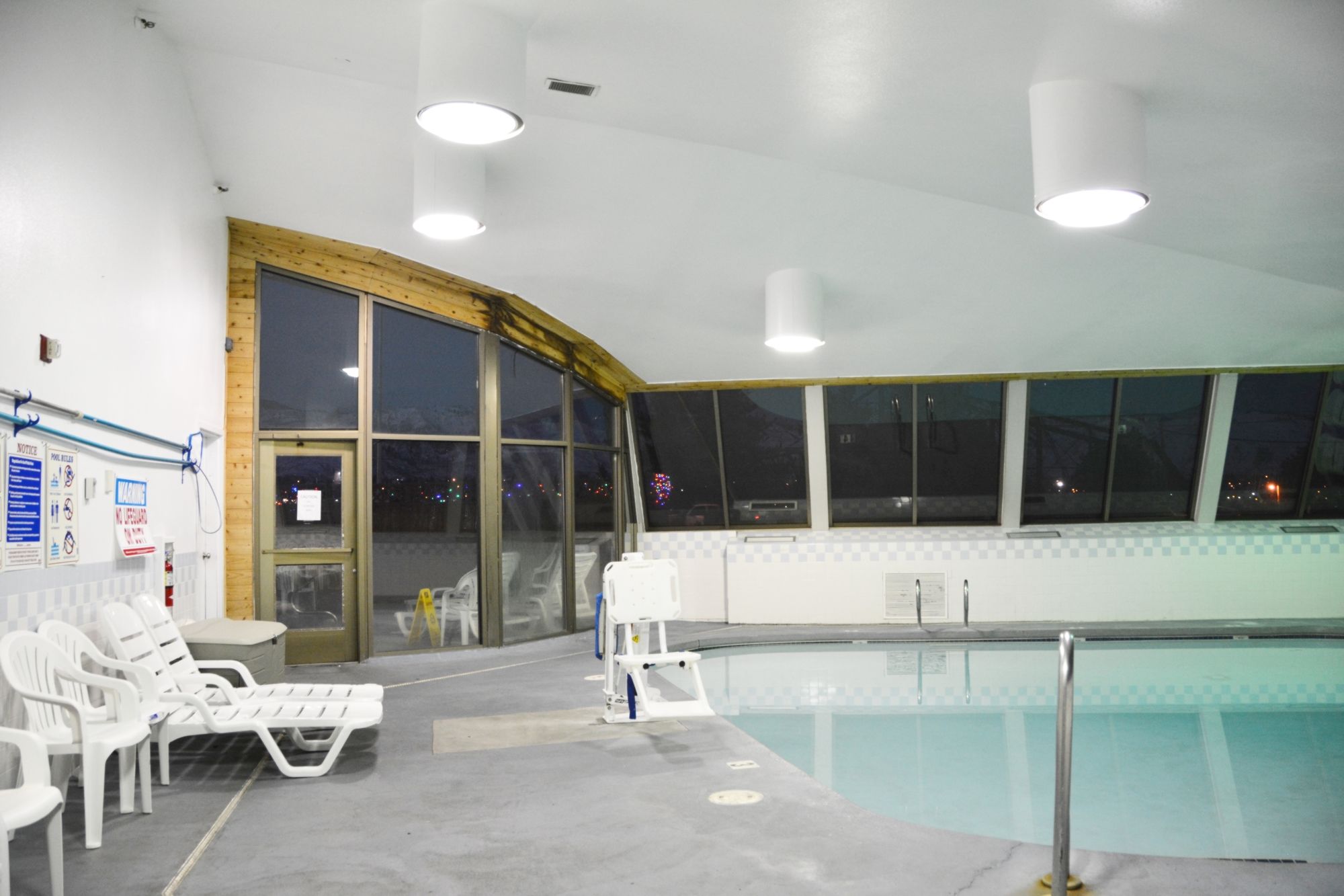 Cedars Inn