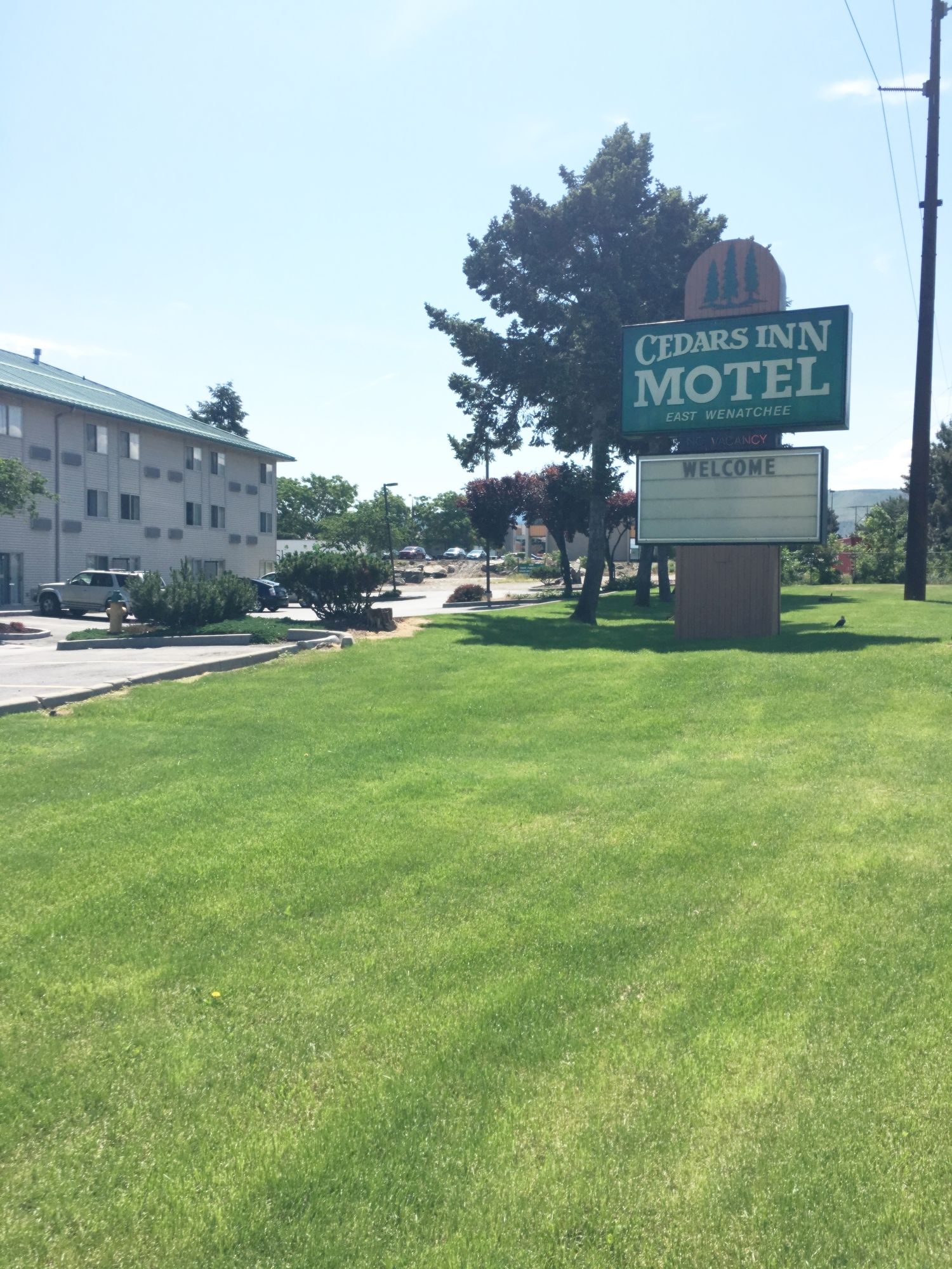 Cedars Inn