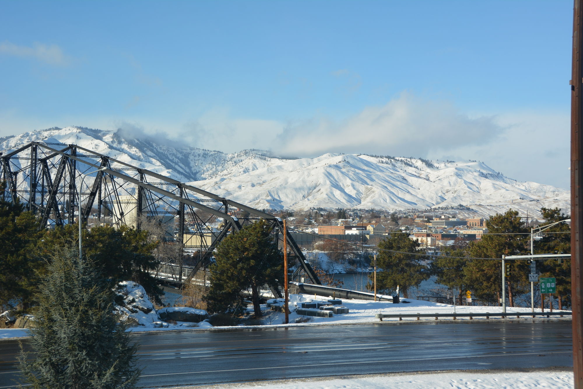 Cedars Inn
