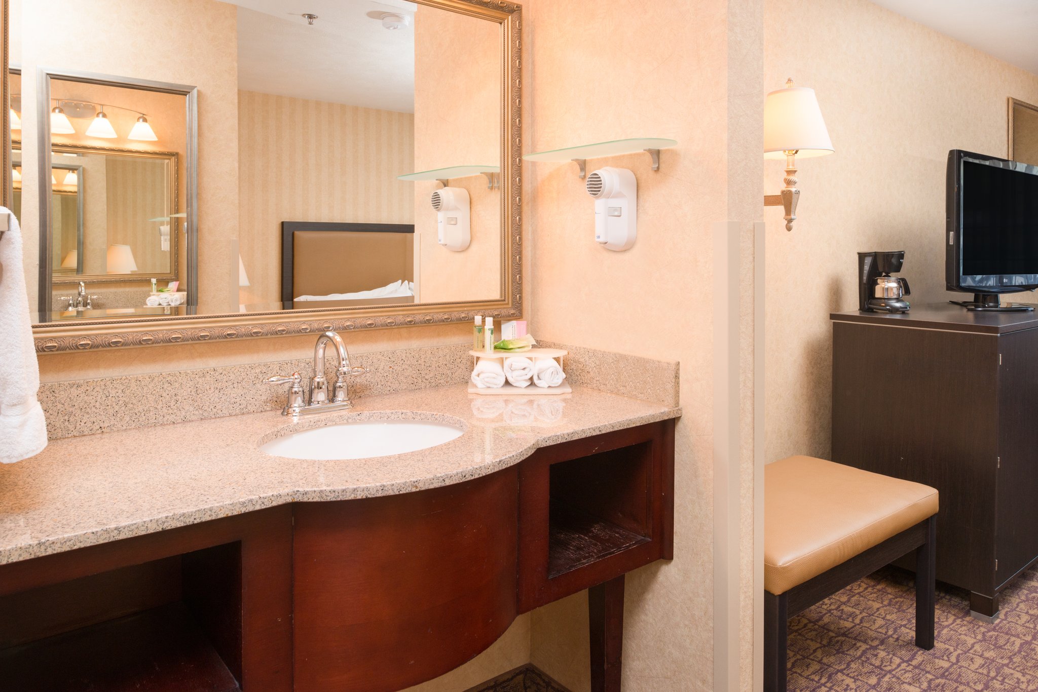 Holiday Inn Express Wenatchee