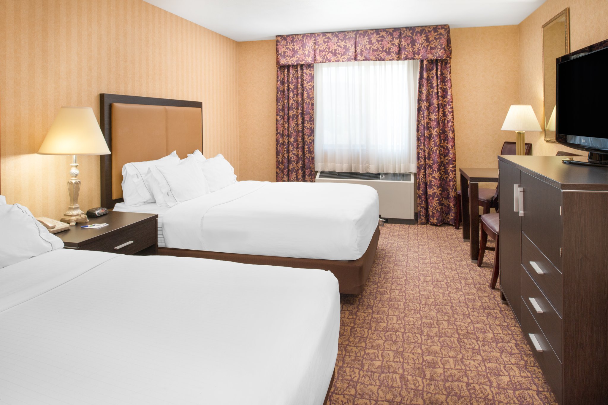 Holiday Inn Express Wenatchee