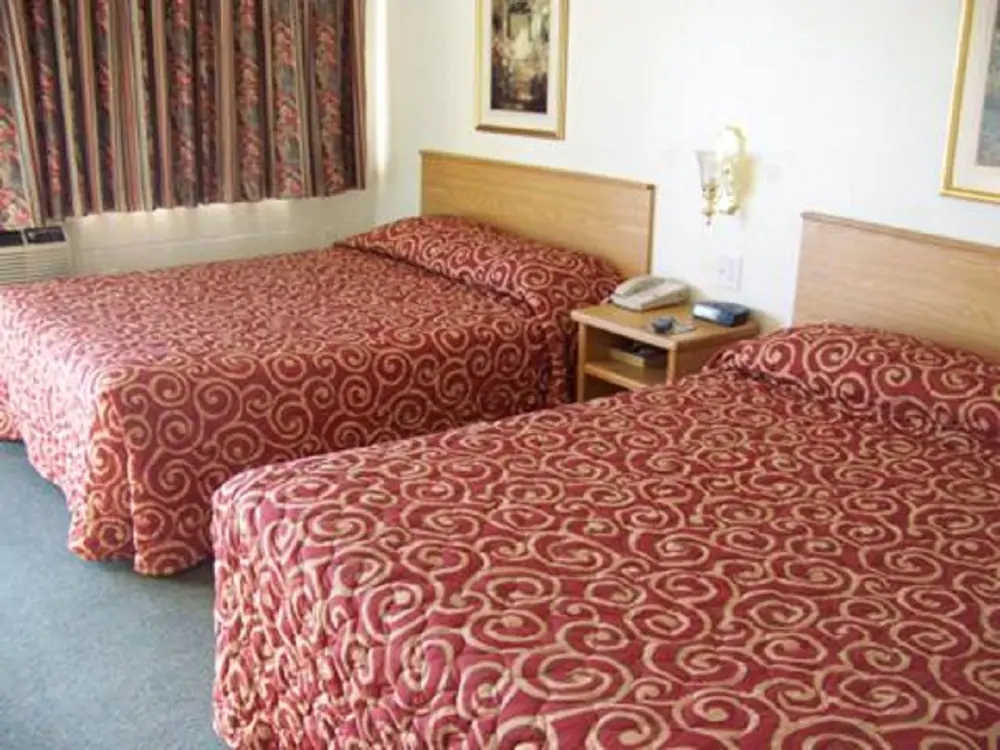 Holiday Lodge Wenatchee
