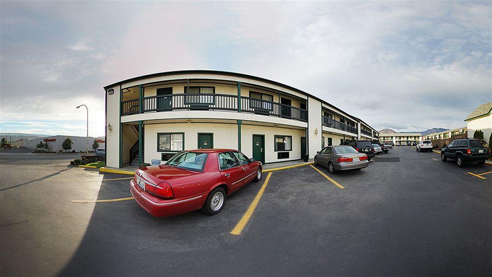 Travelodge by Wyndham Wenatchee