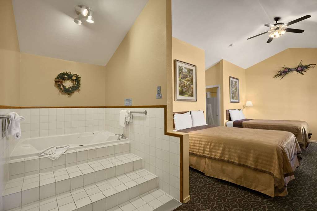 Travelodge by Wyndham Wenatchee