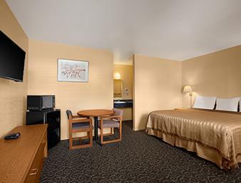 Travelodge by Wyndham Wenatchee