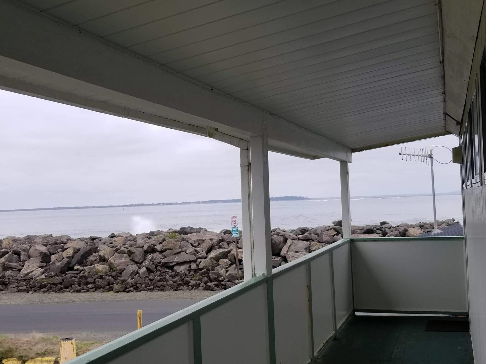 Islander Westport