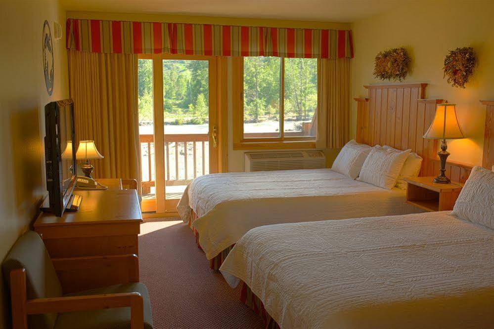 Hotel Rio Vista