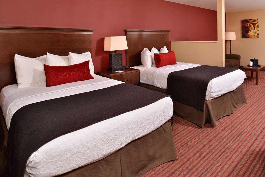 Best Western Woodland Inn