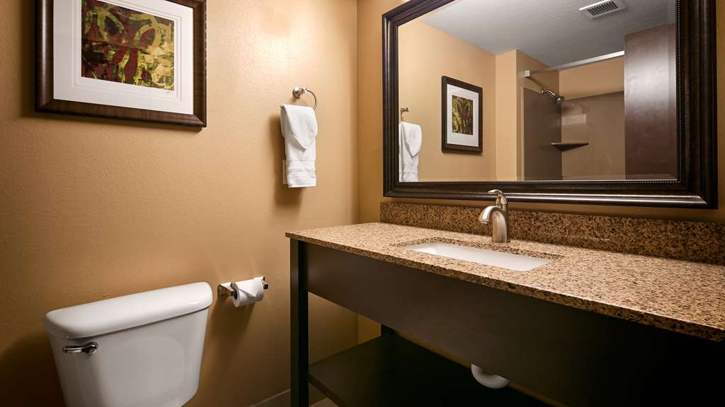 Best Western Woodland Inn