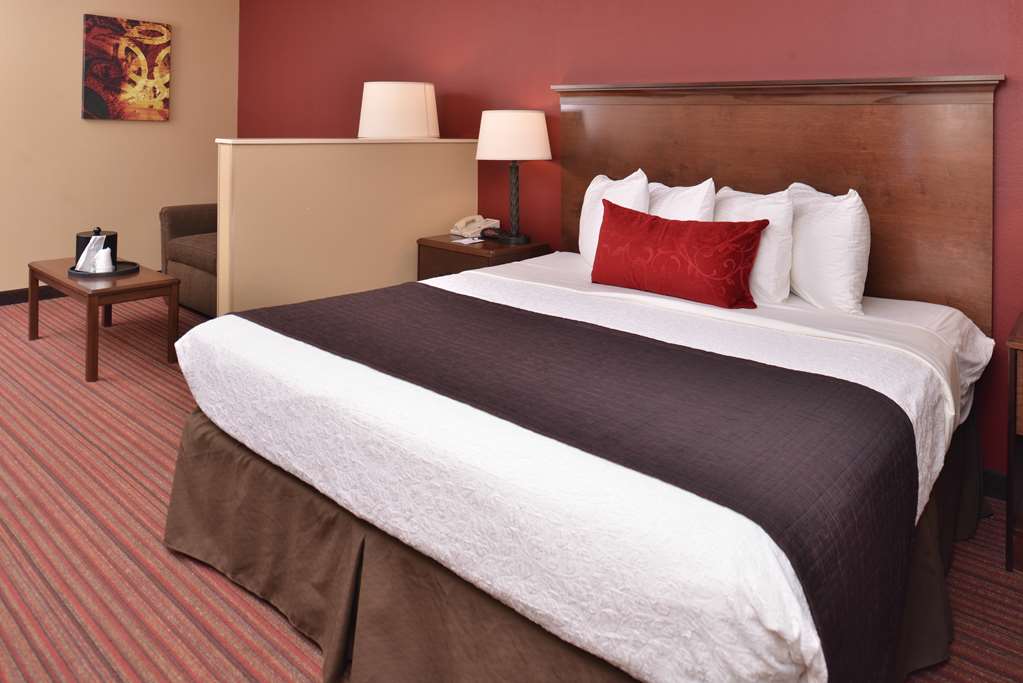 Best Western Woodland Inn