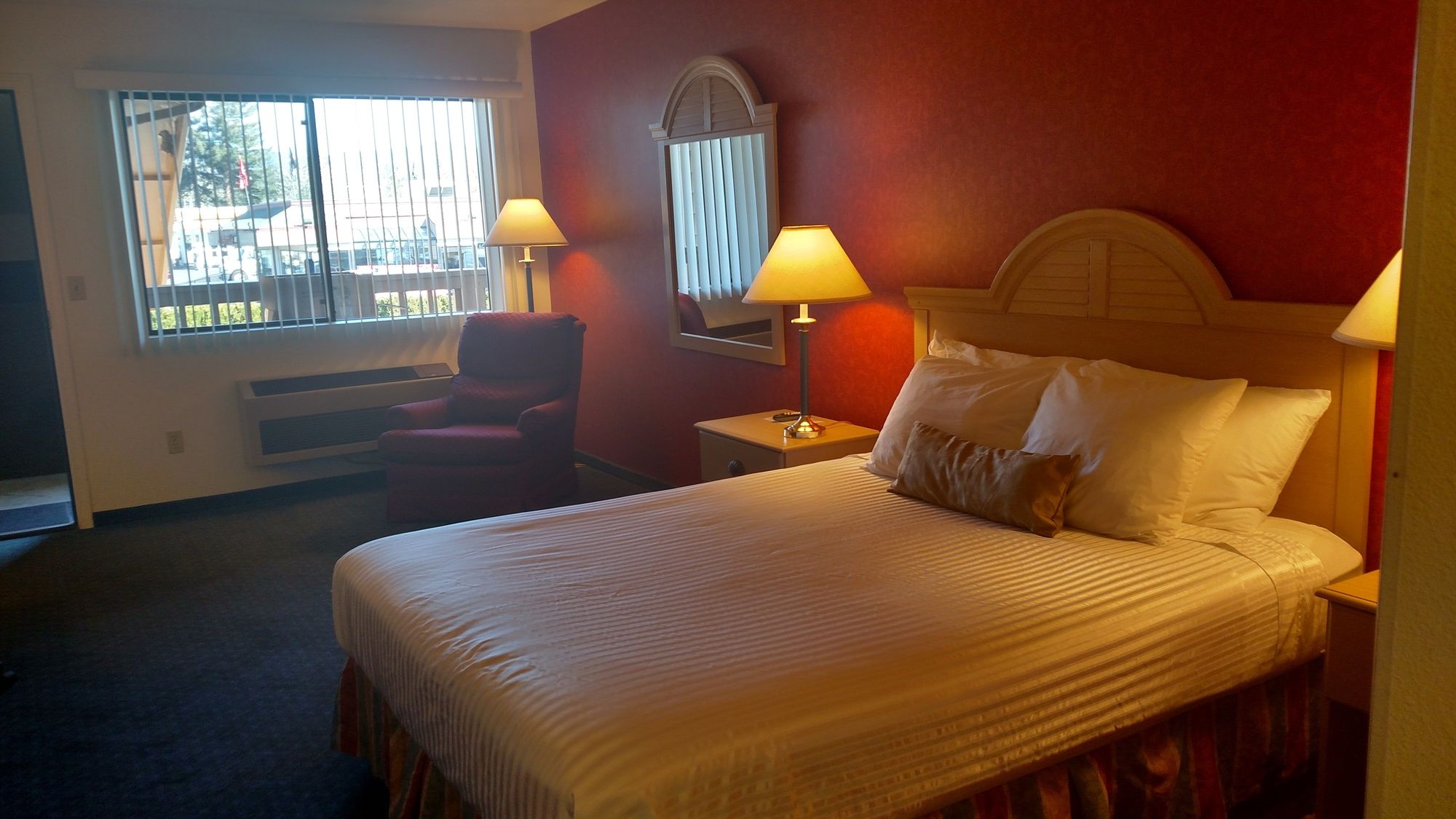 Lewis River Inn