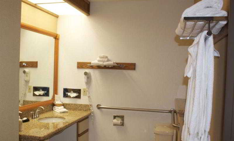 Best Western Plus Ahtanum Inn