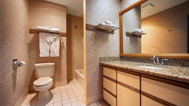 Best Western Plus Ahtanum Inn