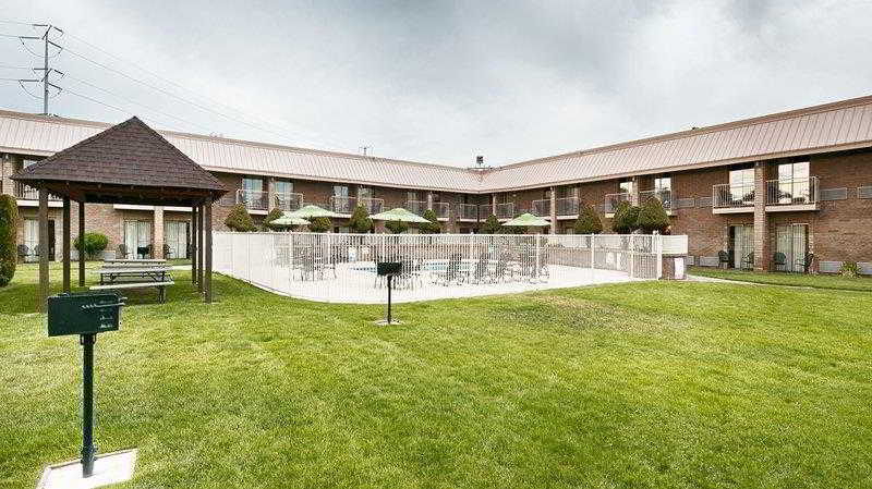 Best Western Plus Ahtanum Inn