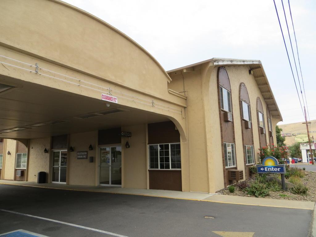 Days Inn by Wyndham Yakima