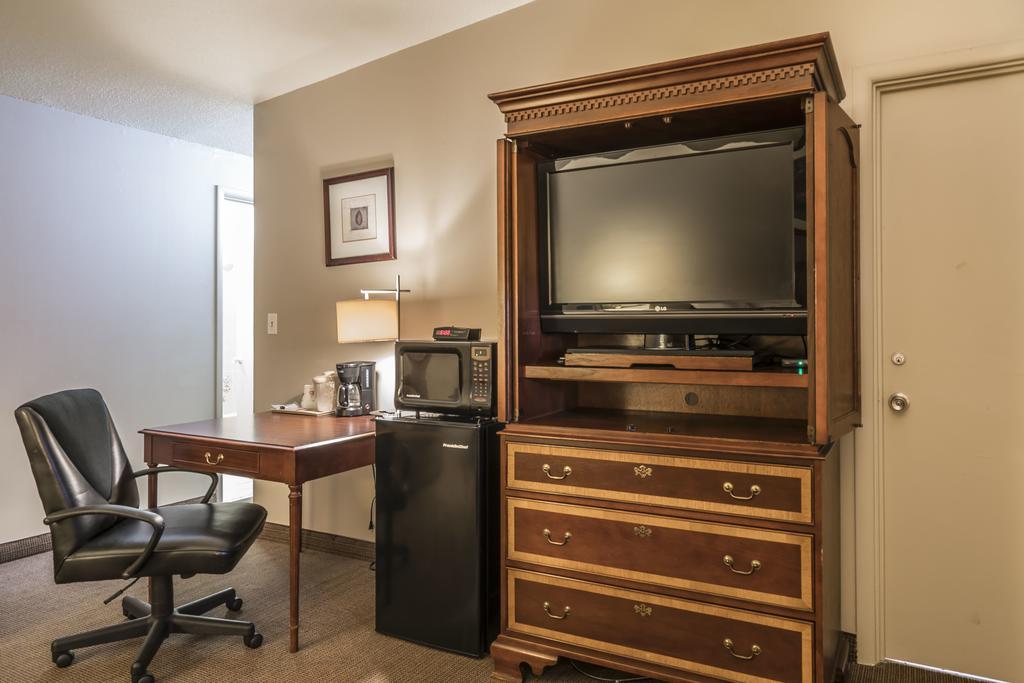 Red Lion Inn & Suites Yakima