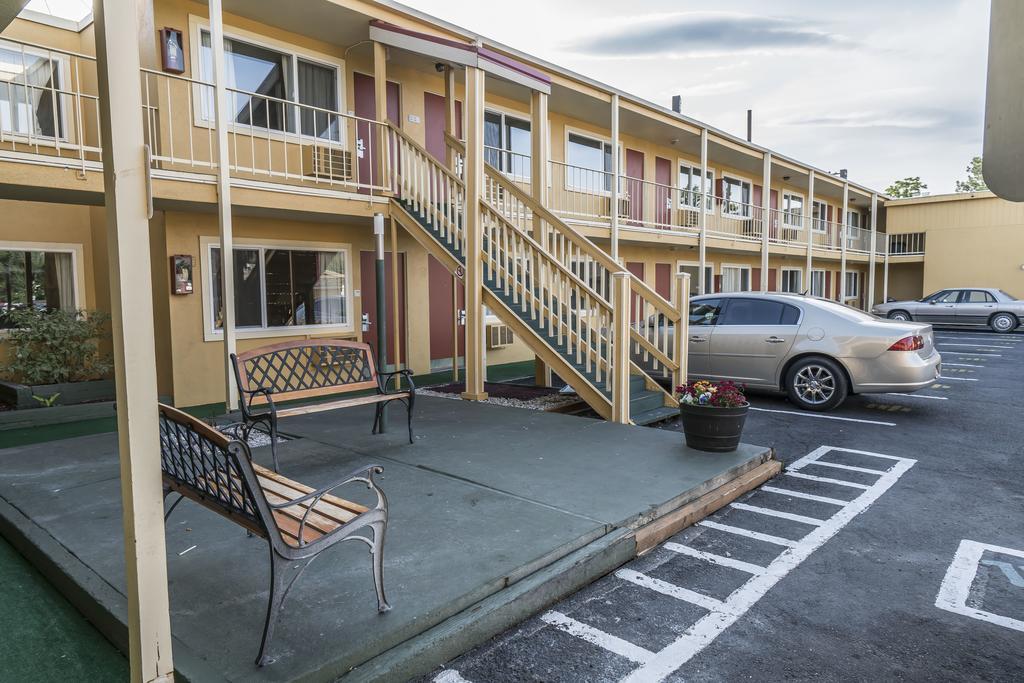 Red Lion Inn & Suites Yakima